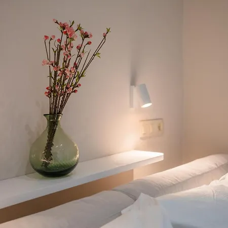 2 Bedroom 2 Bathroom Loft With Terrace By The Opera Budapeşte