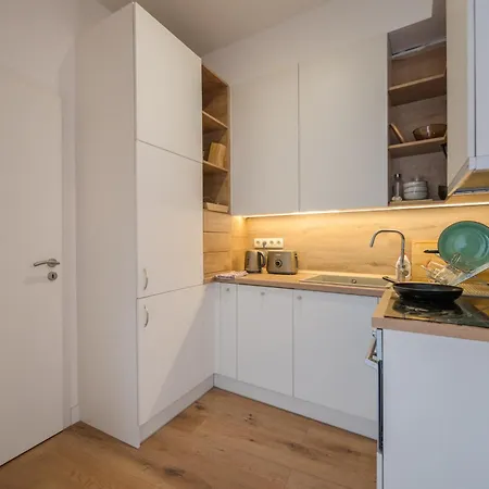 2 Bedroom 2 Bathroom Loft With Terrace By The Opera * Budapesta
