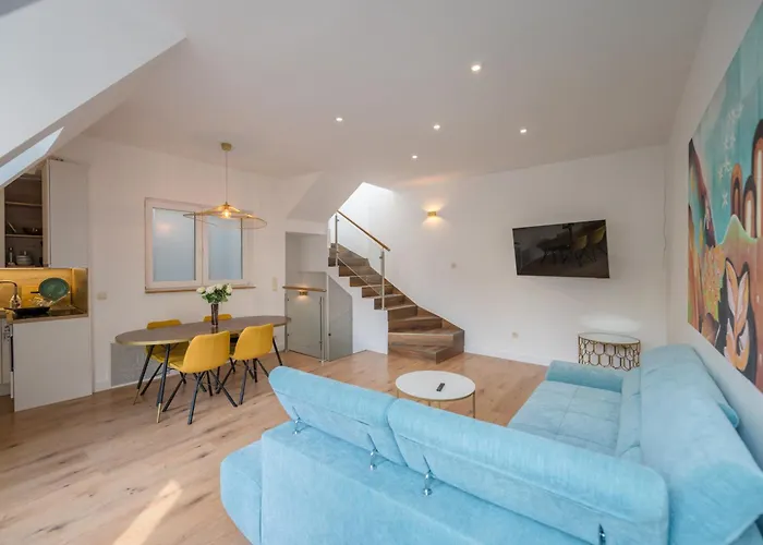 2 Bedroom 2 Bathroom Loft With Terrace By The Opera Будапешт